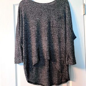Gray long sleeve tunic, with pocket detail. Size medium.